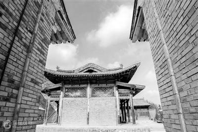 蘭州莊嚴(yán)寺，曾經(jīng)是一位帝王的皇宮內(nèi)苑