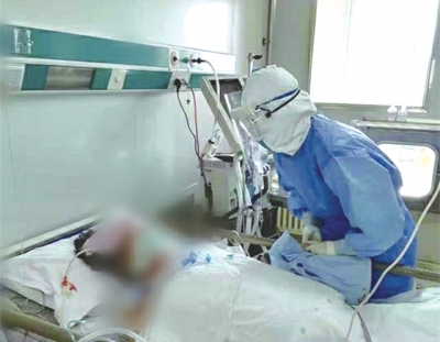 “在隔離病區(qū)里過生日，我永生難忘”