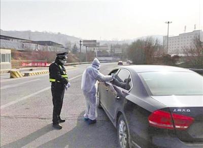 日夜堅(jiān)守，他們的“抗疫十二時(shí)辰”