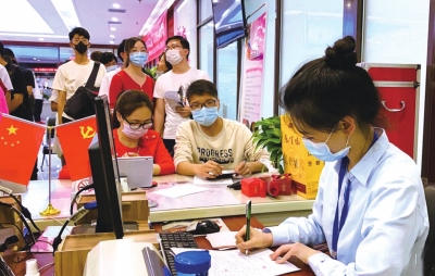 “幸有所愛，不畏山海” “5·20”當天蘭州城關(guān)區(qū)有521對新人領(lǐng)證