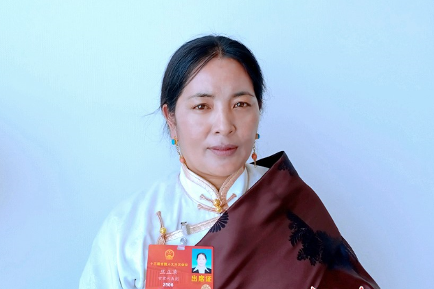 【代表委員說(shuō)·醫(yī)療】旦正草代表：建議加大對(duì)基層醫(yī)療人才、物資支持力度