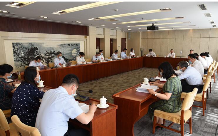 【兩會快訊】甘肅代表團(tuán)分組審議全國人大常委會工作報告，唐仁健參加第二小組會議并發(fā)言