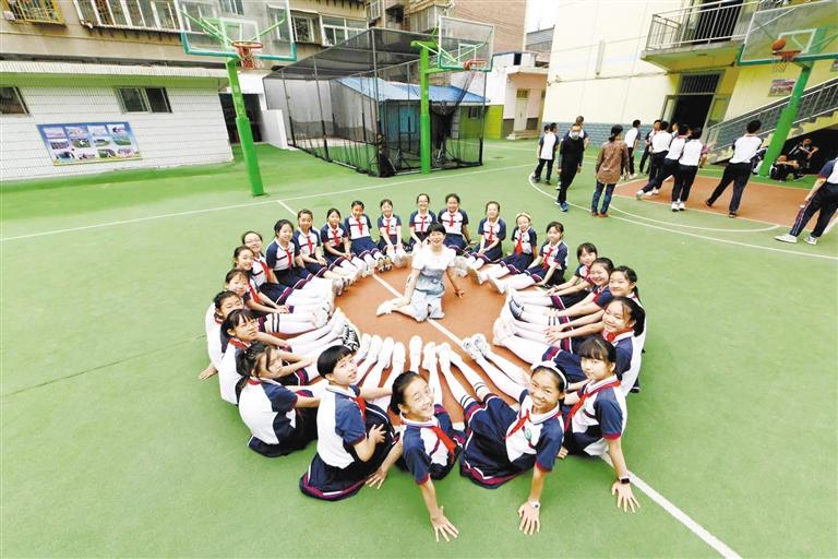 我們畢業(yè)啦！