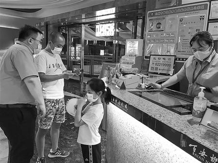 “好久不見，歡迎回來！”——探訪重啟后的蘭州電影院