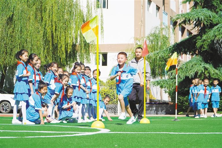 我們開學(xué)了！