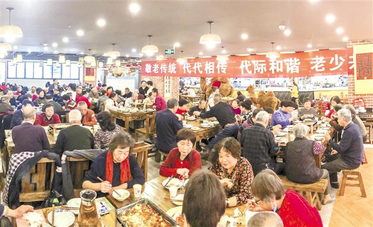 孝滿金城、德潤人心 蘭州市舉辦第六屆千叟宴感恩活動