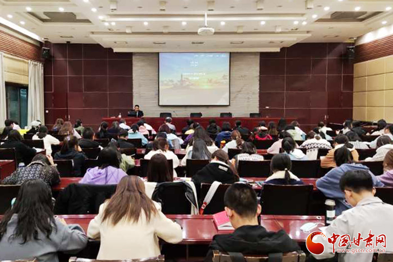 《玉帛之路、青銅之路與“金玉良緣”“金聲玉振”的文化原型》報(bào)告會(huì)在西北師范大學(xué)舉行