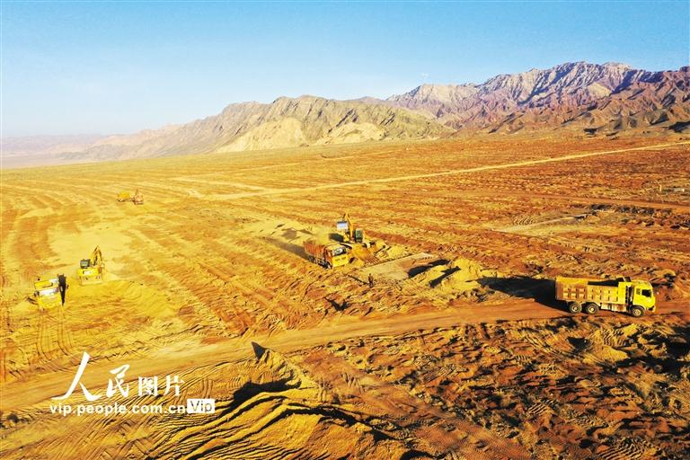 張掖甘州區(qū)元寶楓國家儲(chǔ)備林建設(shè)項(xiàng)目加速推進(jìn)