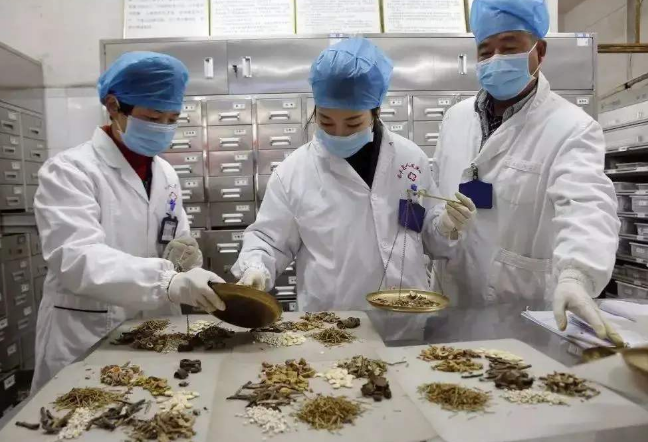 新冠肺炎疫情人物同防市民如何做？請看這里！