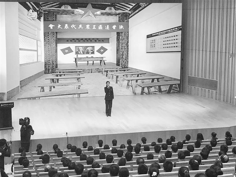 蘭州市開(kāi)展“學(xué)黨史、頌黨恩、跟黨走”紅色文化進(jìn)校園活動(dòng)