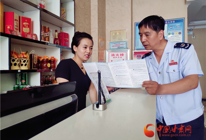 崇信縣稅務(wù)局：珍惜納稅人每份努力 “春雨潤苗”護(hù)航民生經(jīng)濟(jì)