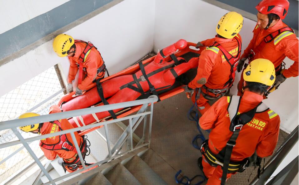 【隴拍客】超燃！ “火焰藍(lán)”競(jìng)技比武火力全開