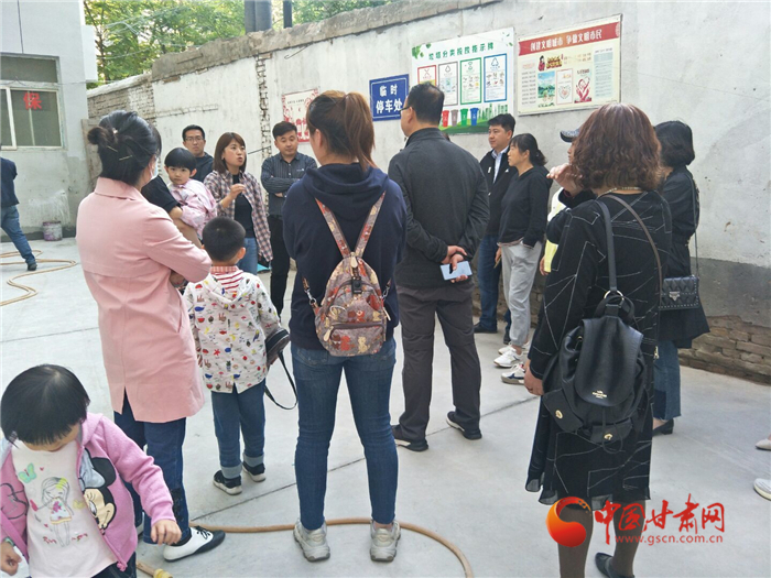 【治理創(chuàng)新 共建共享】蘭州廣武門街道： 開門議事多包容 不怕群眾提意見(jiàn)