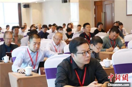 圖為“明清時期河西走廊社會變遷”學(xué)術(shù)研討會現(xiàn)場?！∥渫行侣剛髅郊瘓F供圖