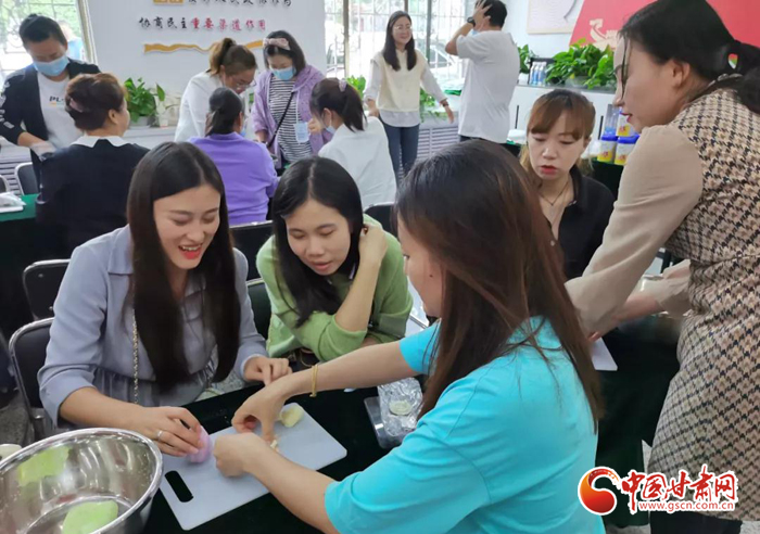 解鎖新技能！蘭州七里河區(qū)秋天的第一份手工月餅來了