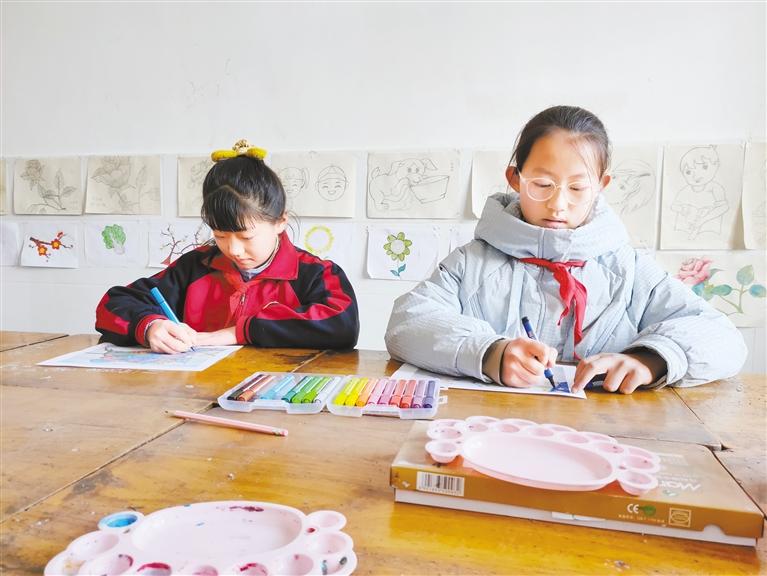 甘肅這兩名小朋友，被太空中亞平老師點了名