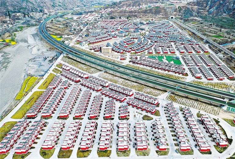 【向總書記報告】鞏固脫貧成果 推進(jìn)鄉(xiāng)村振興