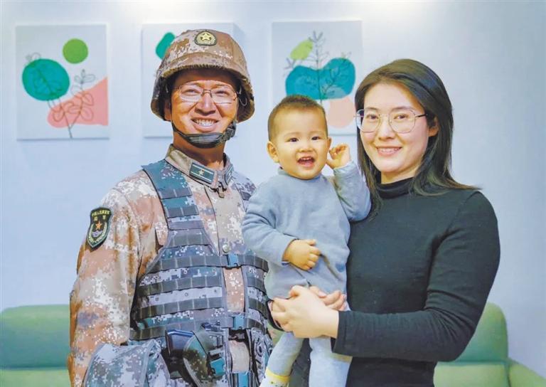 蘭州市退役軍人事務局舉行清明代祭掃儀式 陳紅軍烈士父親給兒子寫來寄語 “你是祖國的好兒女，也是我們的驕傲”