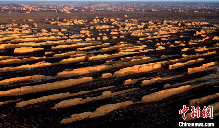 敦煌雅丹世界地質(zhì)公園。(資料圖) 敦煌市委宣傳部供圖