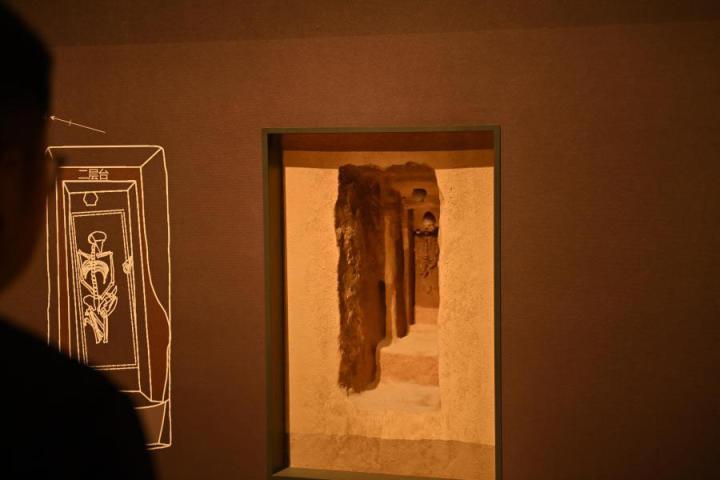 張家川縣馬家塬車輿博物館展陳的馬家塬遺址出土文物。李亞龍 攝