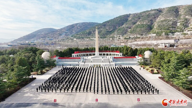 甘肅省公安廳舉行“致敬公安英烈·激發(fā)奮進力量”英烈紀念活動